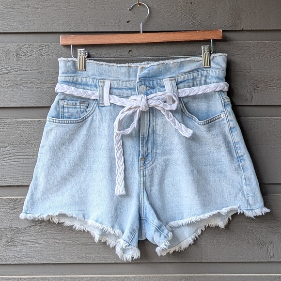 7FAM Light Wash Denim High Rise Paperbag Shorts with Braided Belt Size 27 - Picture 11 of 11